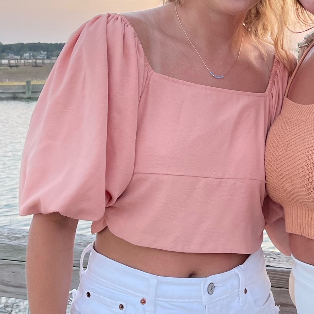 FABRIK Crop Top / Open Back